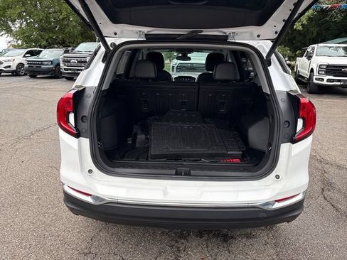 Used 2022 GMC Terrain SLT w/ LPO, Floor Liner Package AWD/4WD image 22
