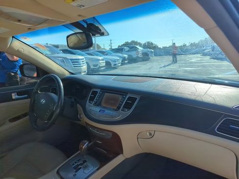 Used 2014 Hyundai Genesis 3.8 w/ Premium Package 02 image 27