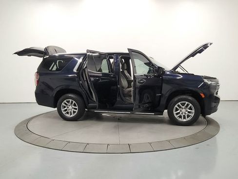 Used 2021 Chevrolet Tahoe LT AWD/4WD image 16