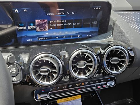 New 2025 Mercedes-Benz GLA 250 image 20