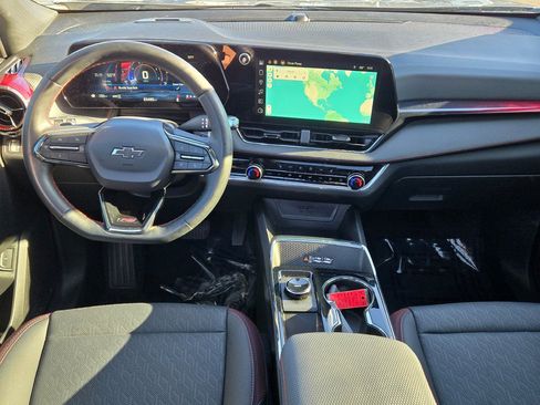 Used 2025 Chevrolet Equinox RS image 19