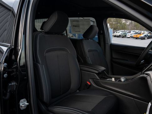 Used 2025 Jeep Grand Cherokee L Laredo RWD image 23