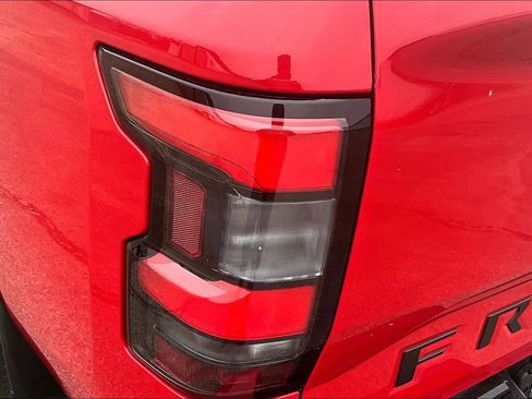 Used 2023 Nissan Frontier SV w/ SV Convenience Package image 23