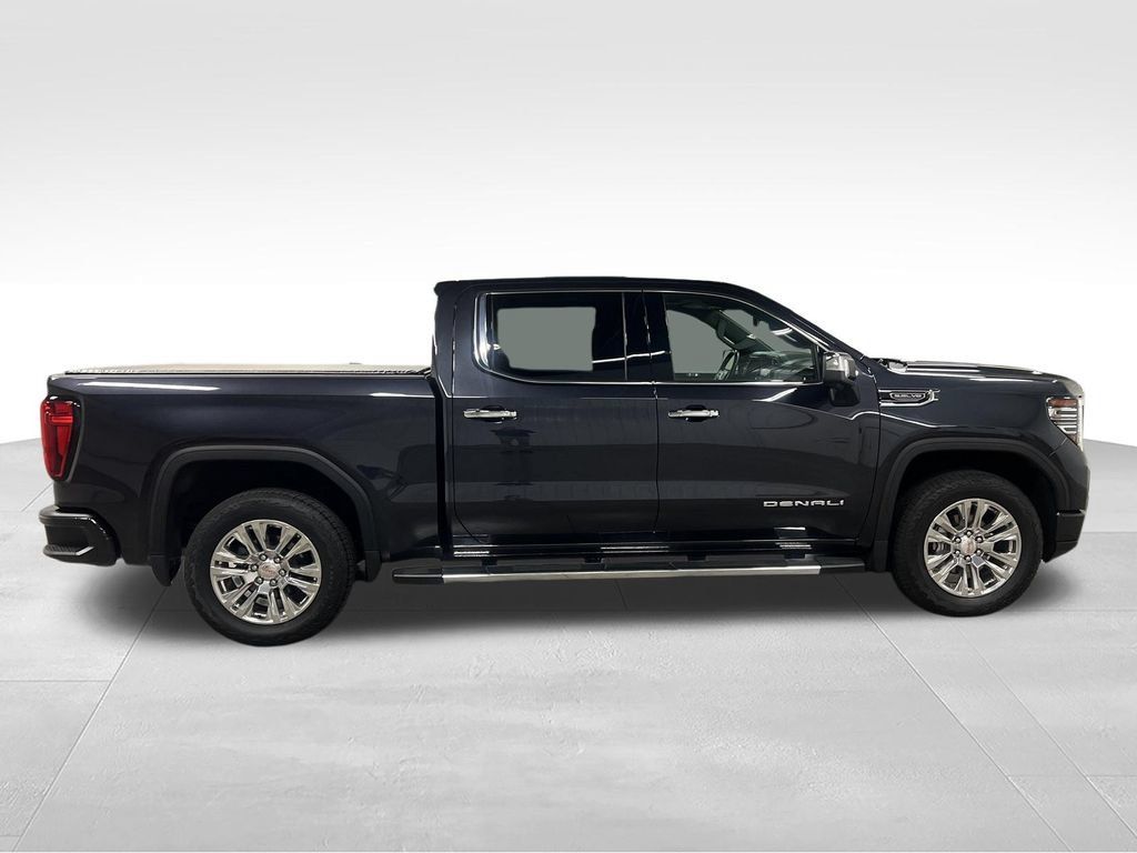 Certified 2022 GMC Sierra 1500 Denali w/ Technology Package AWD/4WD image 2