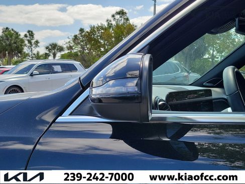 Used 2024 Mercedes-Benz GLB 250 4MATIC image 7