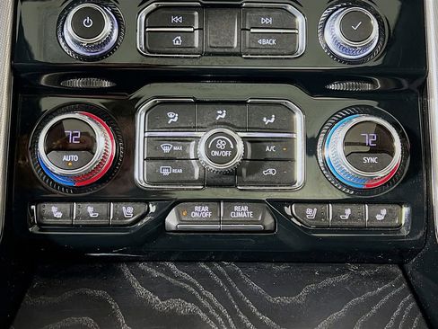 Used 2023 GMC Yukon Denali AWD/4WD image 16
