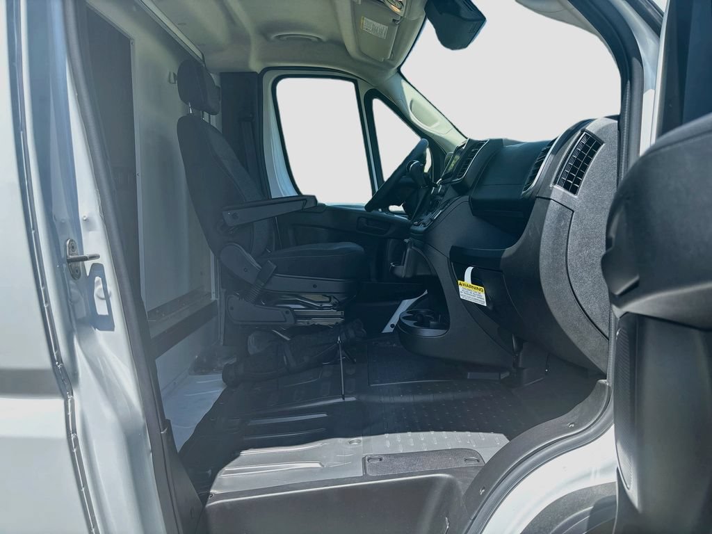 Used 2025 RAM ProMaster 3500 w/ Quick Order Package 22G SLT FWD image 36