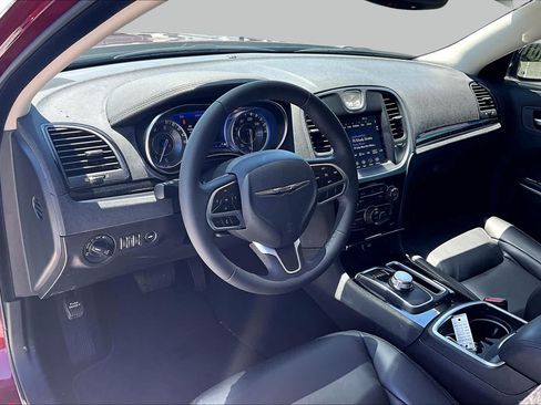 Used 2023 Chrysler 300 Touring L RWD image 17