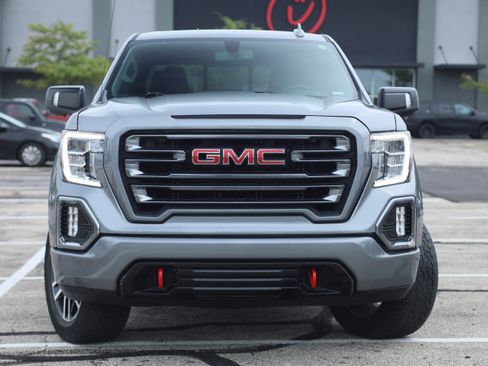 Used 2022 GMC Sierra 1500 AT4 w/ AT4 Preferred Package AWD/4WD image 2