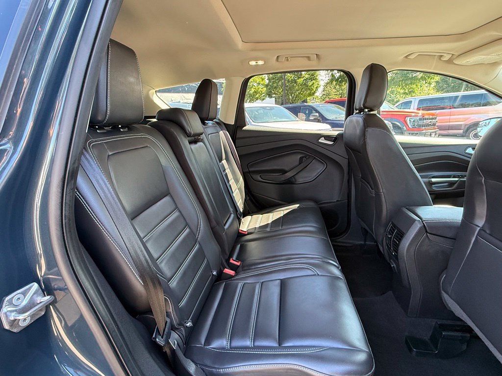 Used 2019 Ford Escape SEL AWD/4WD image 30