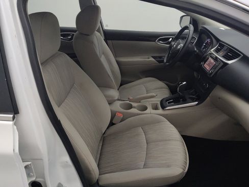 Used 2016 Nissan Sentra SV image 21