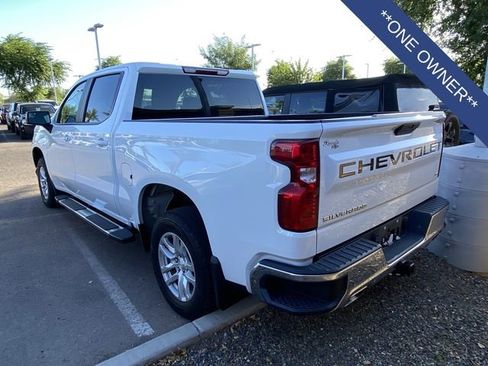 Used 2022 Chevrolet Silverado 1500 LT w/ Z71 Off-Road Package AWD/4WD image 2