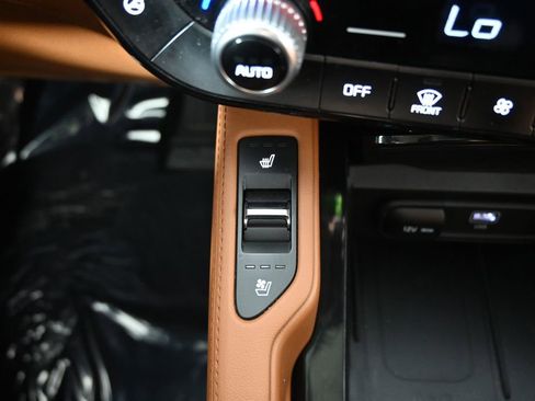 Used 2024 Kia Telluride EX X-Line AWD/4WD image 34
