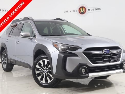 Used 2025 Subaru Outback Touring XT image 1