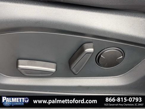 Used 2024 Ford Explorer Platinum w/ Technology Package AWD/4WD image 19