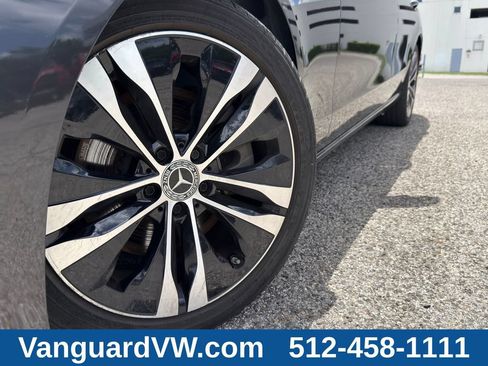 Used 2022 Mercedes-Benz C 300 4MATIC Sedan w/ Digital Light Package image 6