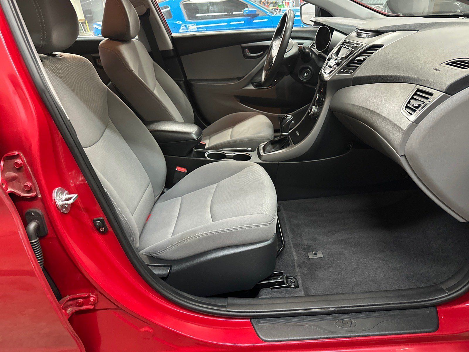 Used 2016 Hyundai Elantra SE FWD image 17
