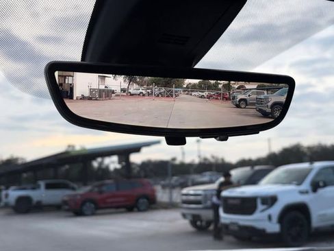 Used 2021 Chevrolet Tahoe High Country w/ Premium Package image 12