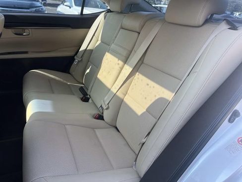 Used 2018 Lexus ES 350 w/ Navigation System Package FWD image 22