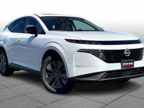 Certified 2025 Nissan Murano SL image 2