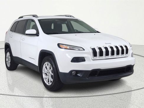 Used 2016 Jeep Cherokee Latitude w/ Comfort & Sound Group AWD/4WD image 1
