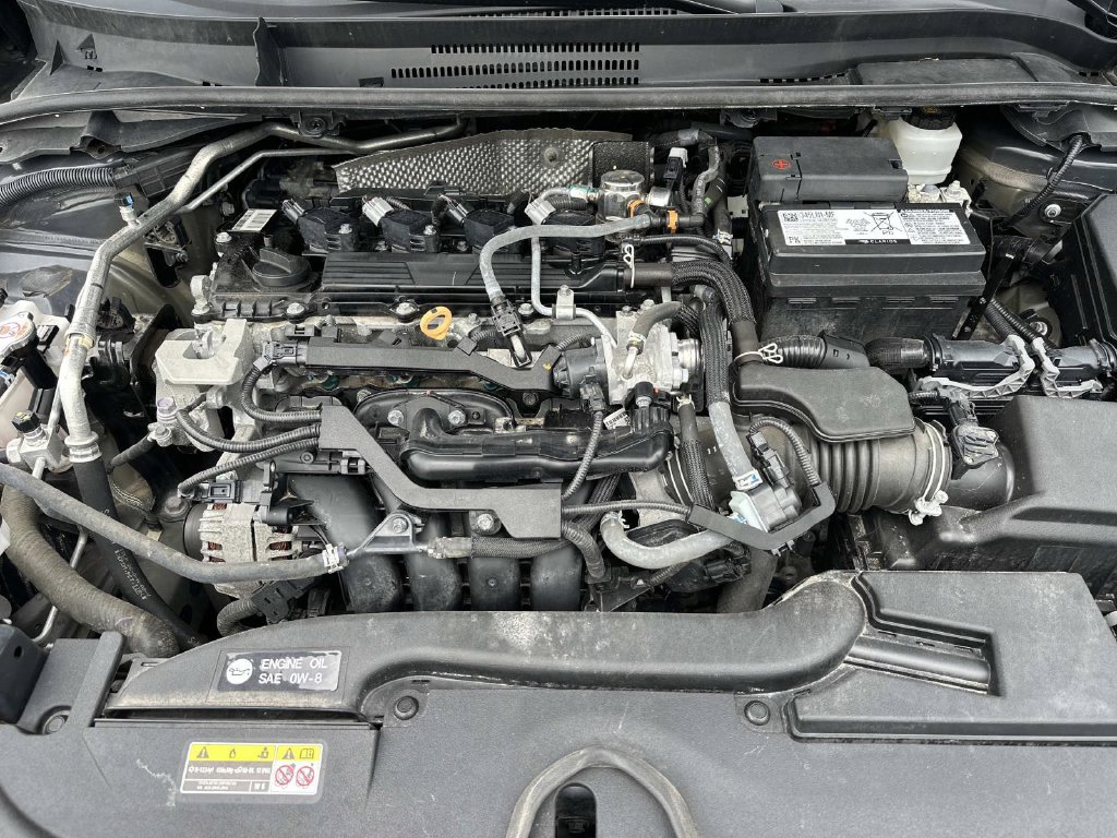 Used 2025 Toyota Corolla LE FWD image 11