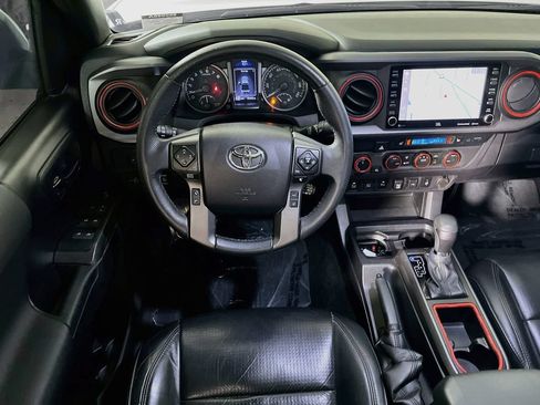 Used 2021 Toyota Tacoma TRD Off-Road w/ TRD Premium Off Road Package AWD/4WD image 21