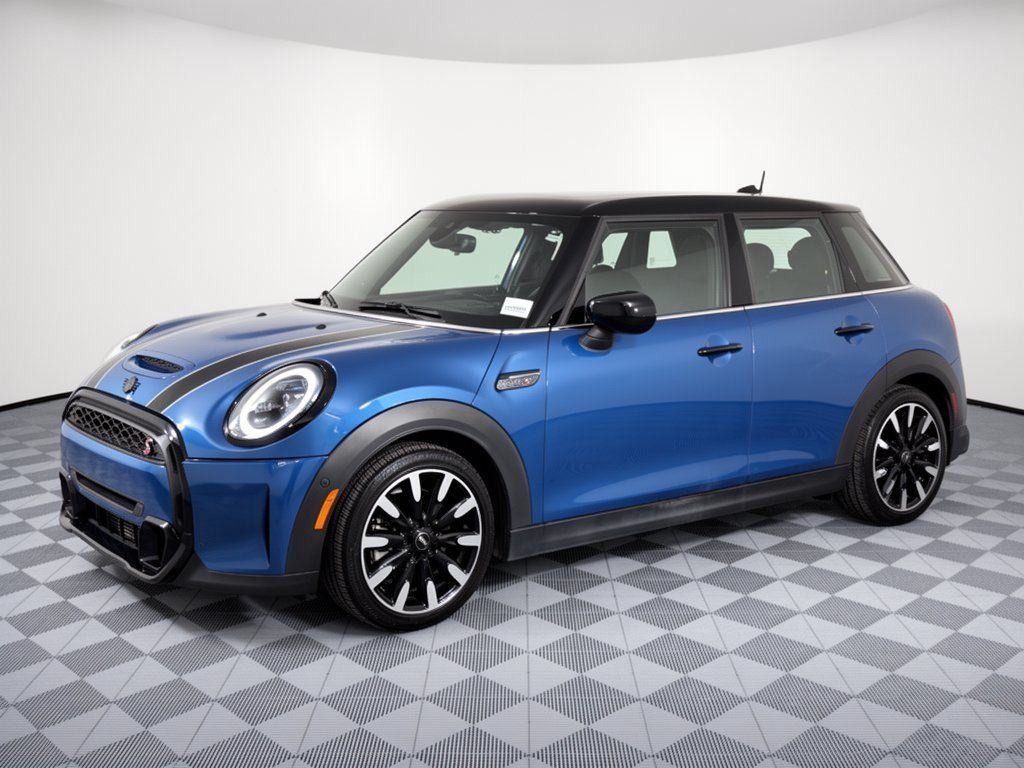 Used 2024 MINI Cooper S FWD image 1