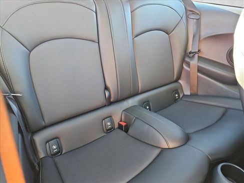 Used 2019 MINI Cooper S w/ Premium Package image 18