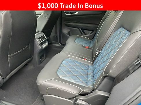 New 2025 Volkswagen Atlas Cross Sport SEL Premium R-Line AWD/4WD image 16