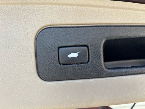 Used 2012 Honda Odyssey Touring Elite image 21