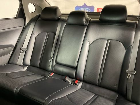 Used 2020 Kia Optima SE image 16