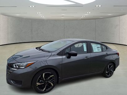 New 2025 Nissan Versa SR w/ Trunk Package