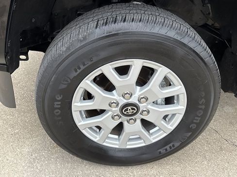 Used 2024 Toyota Tacoma TRD Sport image 13