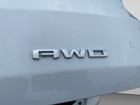 Certified 2023 GMC Terrain SLE w/ Driver Convenience Package AWD/4WD image 18