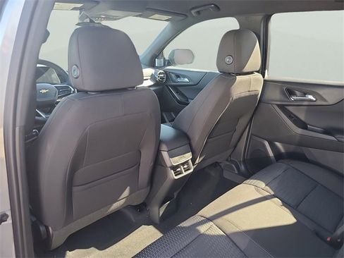 New 2026 Chevrolet Equinox LT image 8