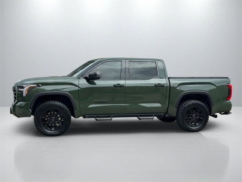 Used 2022 Toyota Tundra SR5 image 8