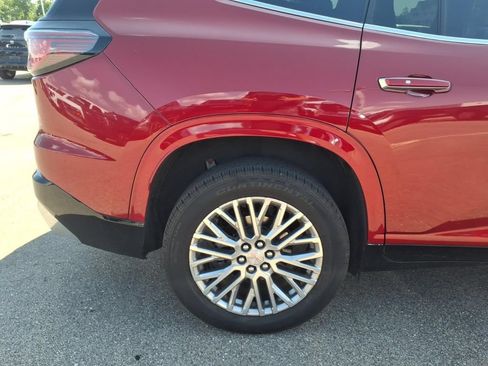 Used 2024 GMC Acadia Denali FWD image 28