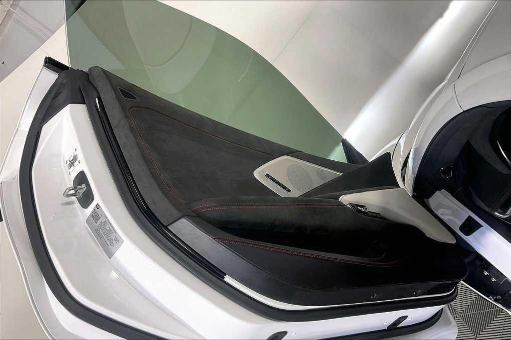 Used 2023 Chevrolet Corvette Stingray Premium Conv w/ Z51 Performance Package RWD image 21