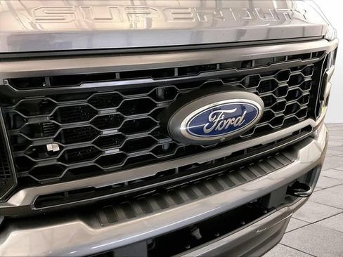Used 2024 Ford F250 Lariat w/ Sport Appearance Package AWD/4WD image 29
