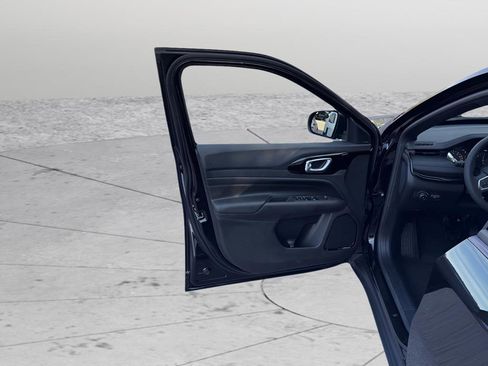 New 2026 Jeep Compass Latitude w/ Quick Order Package 29K image 10