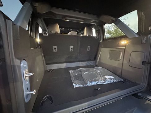 New 2025 Ford Bronco Outer Banks w/ Sasquatch Package image 67