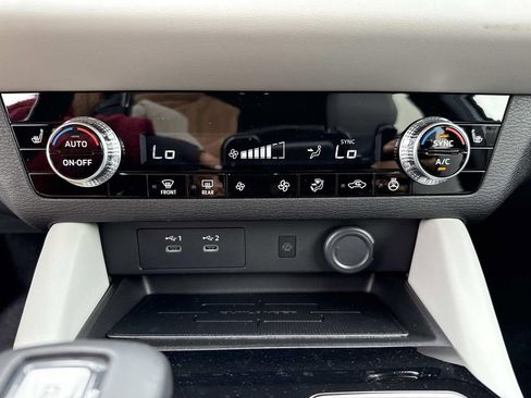 New 2026 Mitsubishi Outlander SE image 29