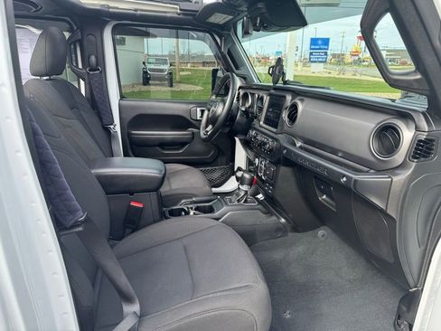 Used 2022 Jeep Wrangler Unlimited Sport image 16