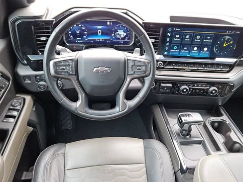 Used 2023 Chevrolet Silverado 1500 ZR2 AWD/4WD image 12