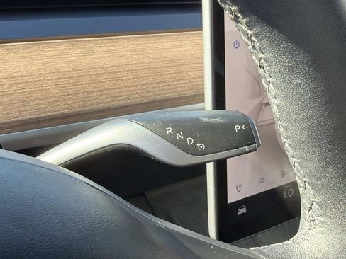 Used 2024 Tesla Model Y Long Range image 12