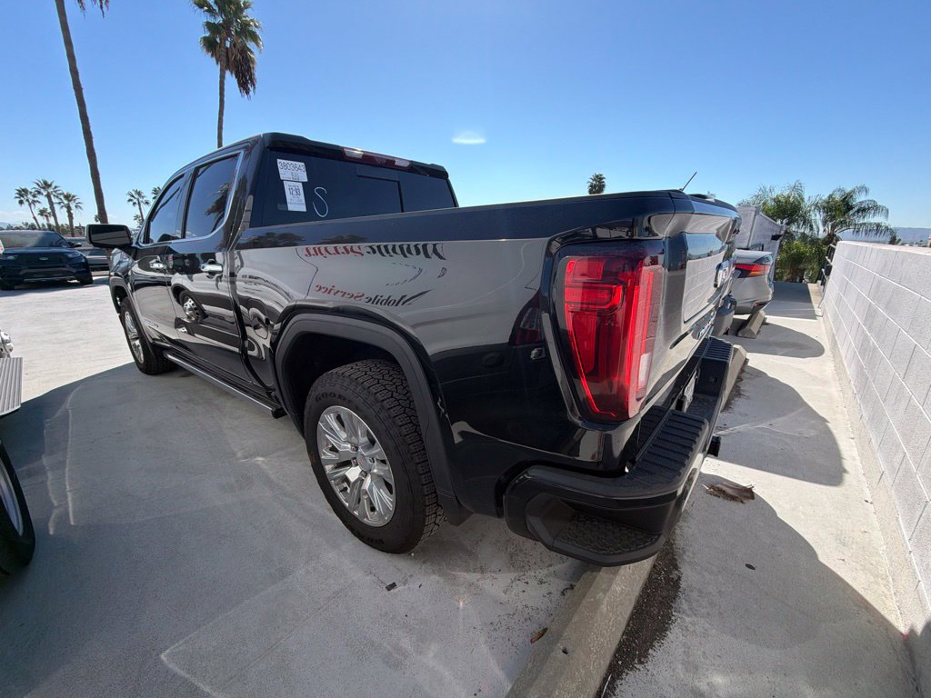 Used 2026 GMC Sierra 1500 Denali w/ Technology Package AWD/4WD image 5