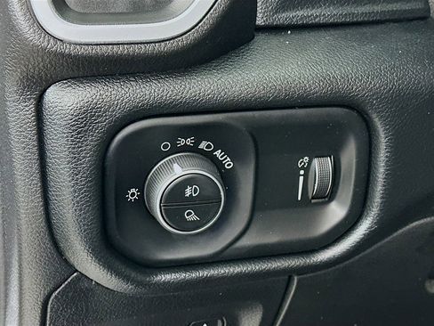 Certified 2020 RAM 1500 Big Horn image 16