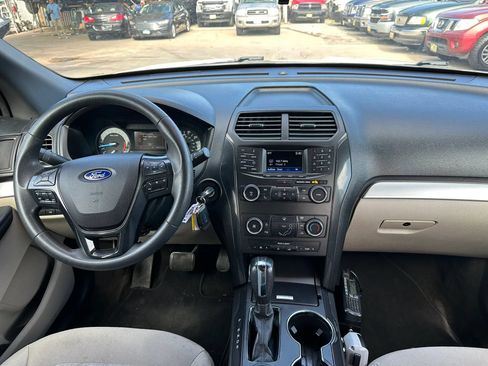 Used 2018 Ford Explorer 4WD image 19