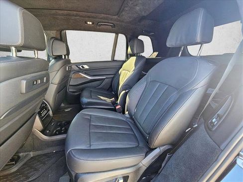 Used 2020 BMW X7 xDrive40i w/ Executive Package image 12